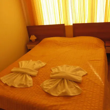 Aquaria Aparthotel 4*