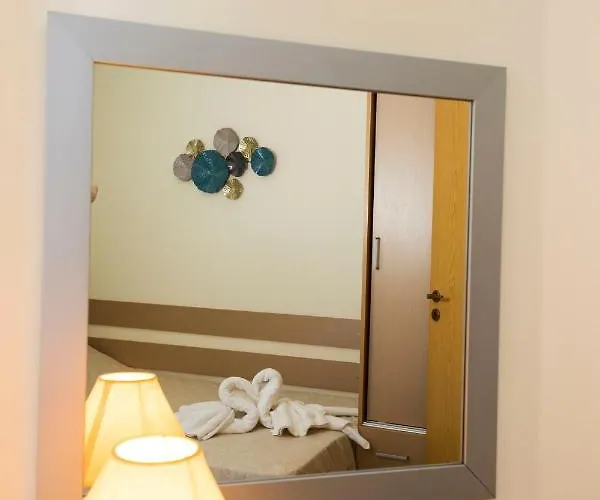 Aquaria Apart Otel 4*